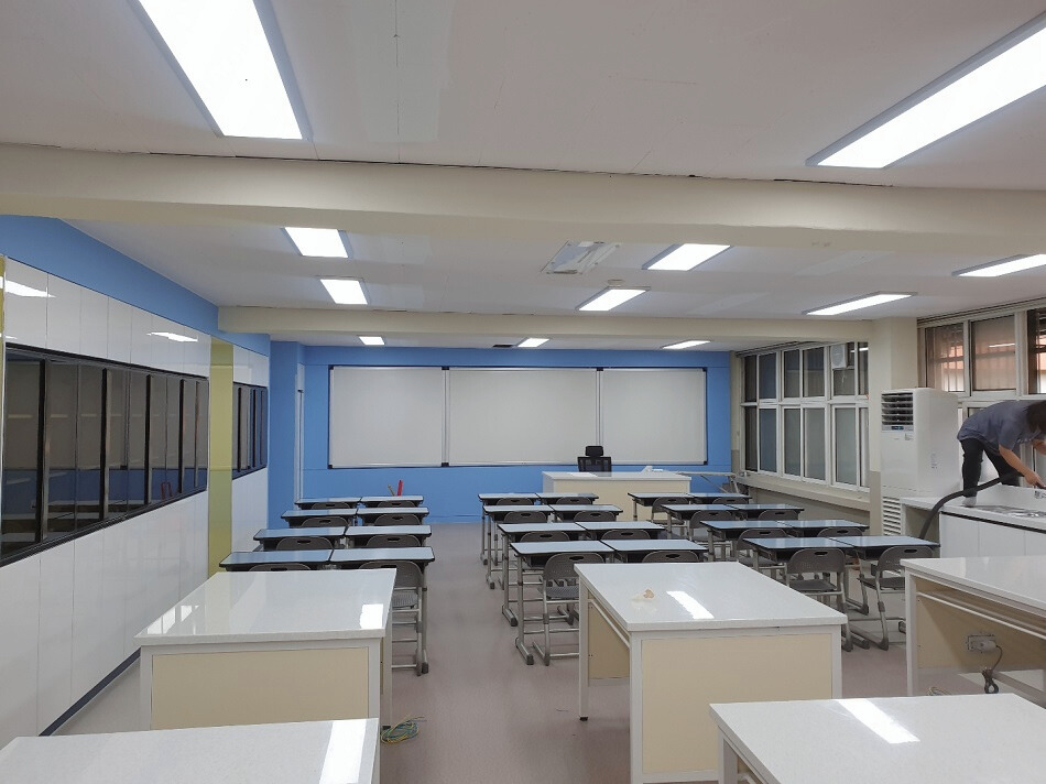 Phòng Khoa học Trường Tiểu học